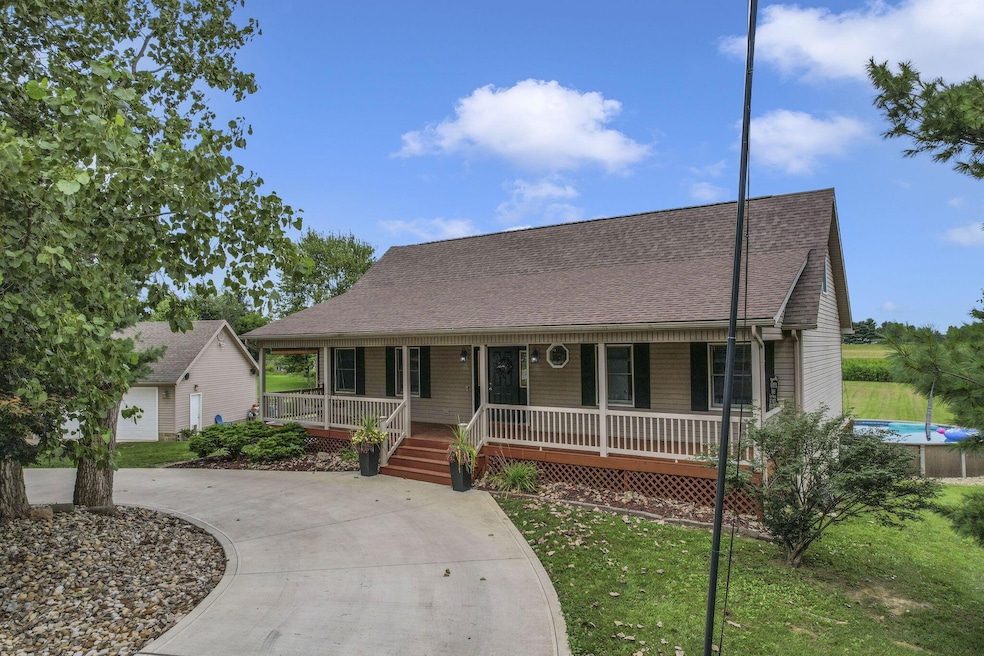 1350 Leonard Rd NW, Baltimore, OH 43105 - photo 1