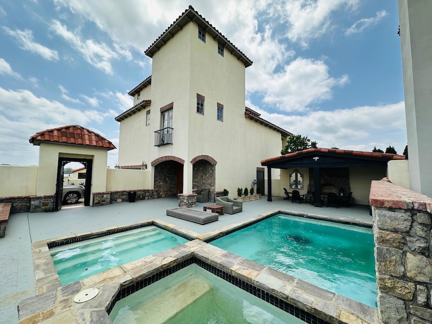 For Sale $1,385,000