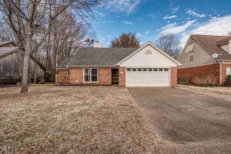 3 bed 2 bath home in Walnut Grove Woodlands