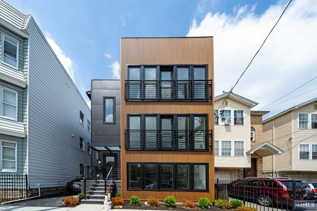 739-741 S 19th St, Newark, NJ 07103 - photo 1