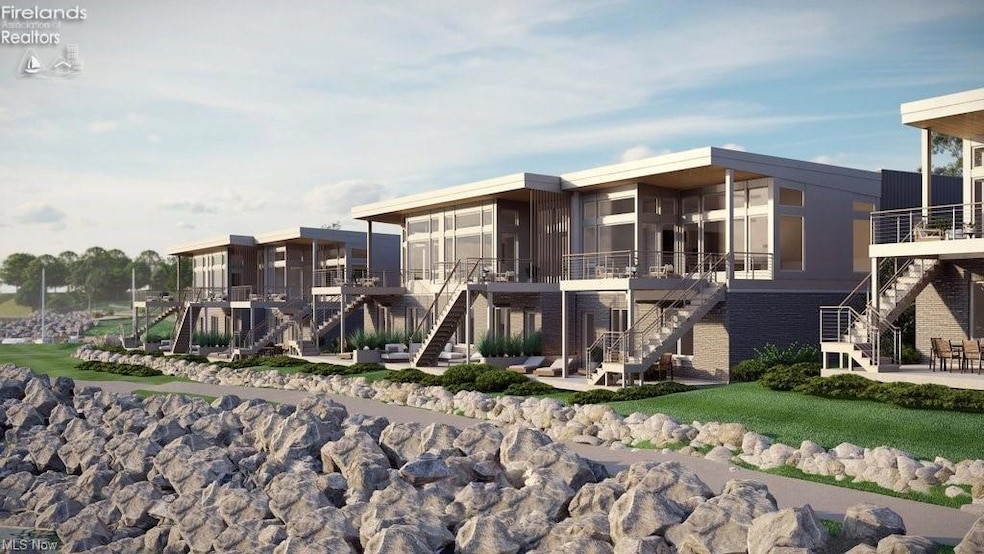 5605 W Lake Rd unit 4, Vermilion, OH 44089 - photo 1