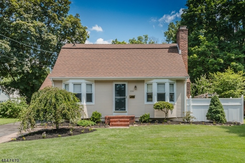 330 Glendale Rd, North Plainfield, NJ 07063 - photo 1