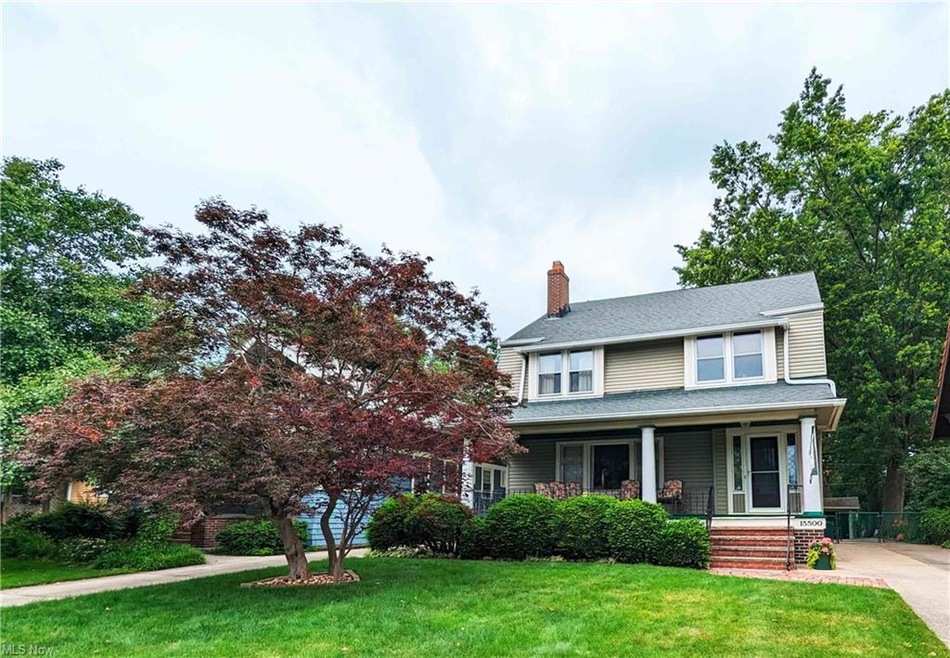 Marvelous Lakewood Colonial