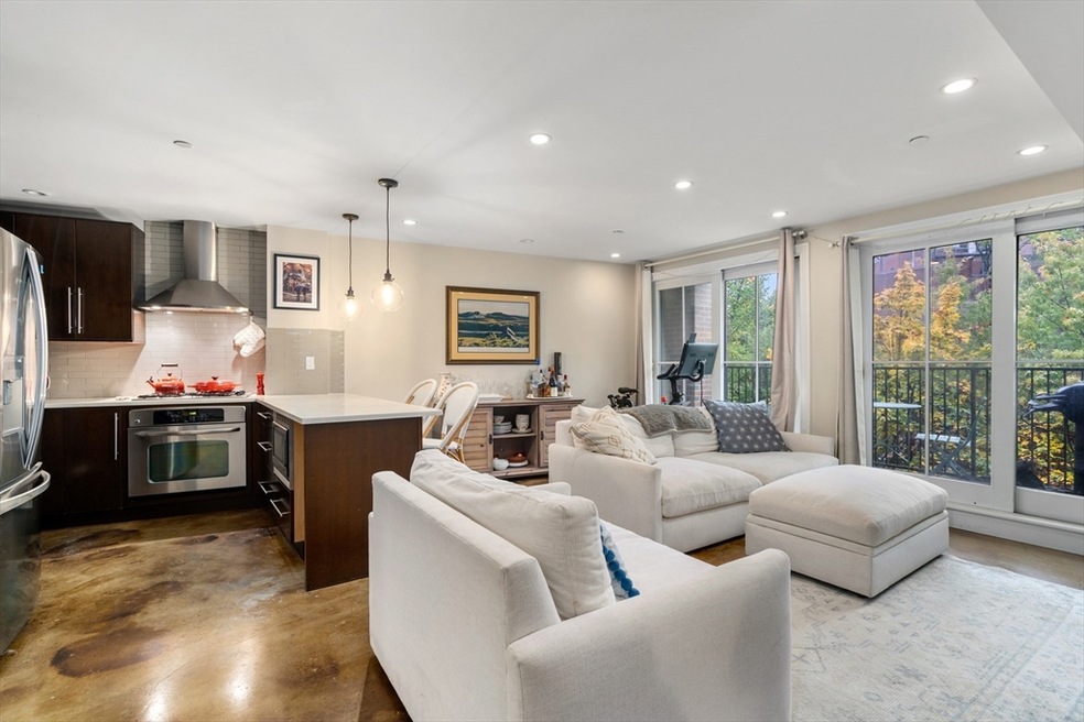 64-66 Salem St unit 4R, Boston, MA 02113 - photo 1