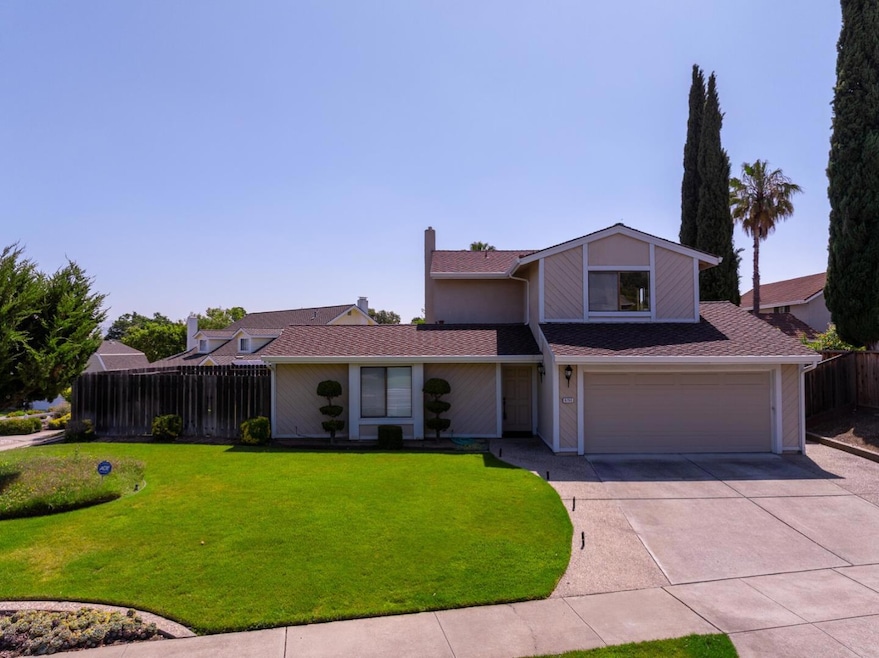 Sold $1,150,000 • Co-Listing Agent