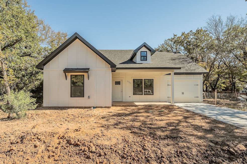 5723 Lake Granbury Trail, Granbury, TX 76048 - photo 1