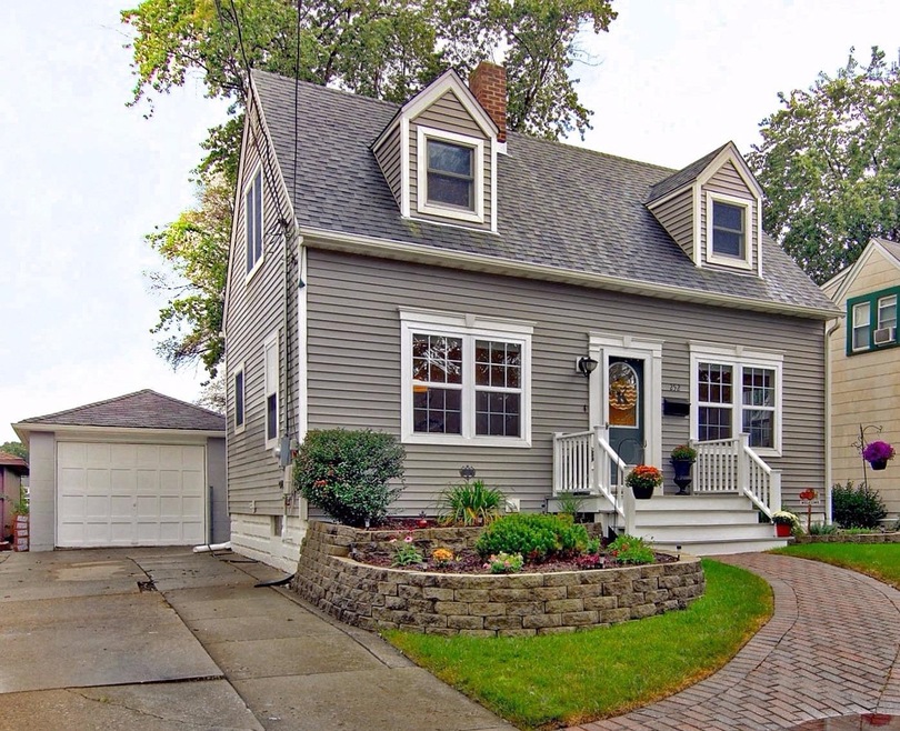 252 Greiving St, Dyer, IN 46311 - photo 1