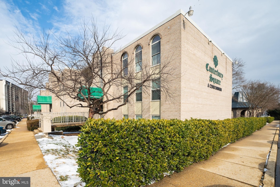 23 Canterbury Square unit 101, Alexandria, VA 22304 - photo 1