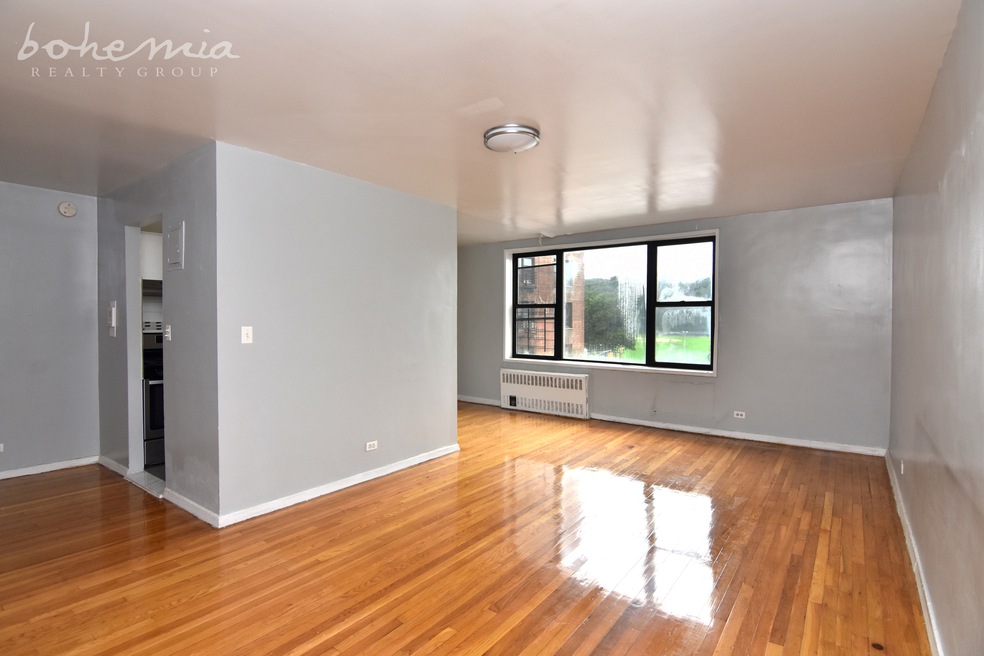210 W 262nd St unit 3-H, Bronx, NY 10471 - photo 1