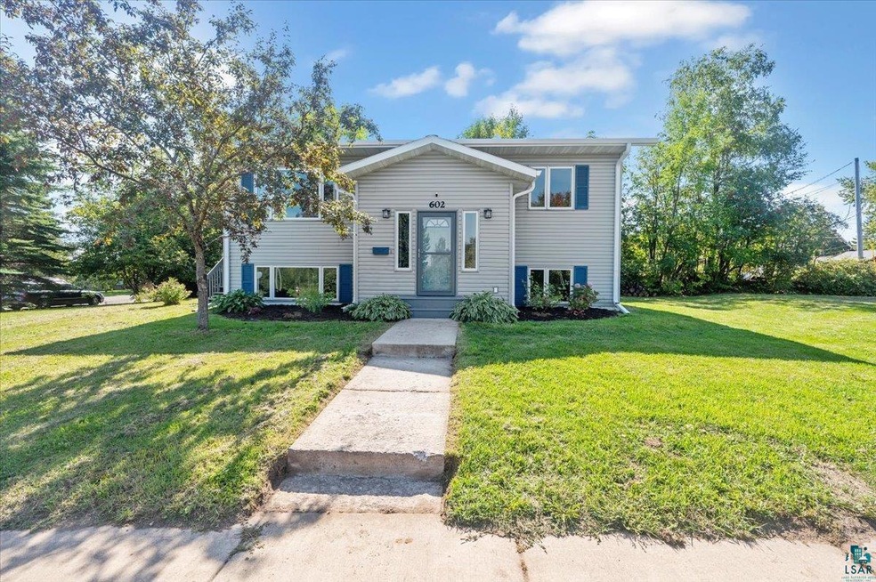 602 4th St, Duluth, MN 55810 - photo 1