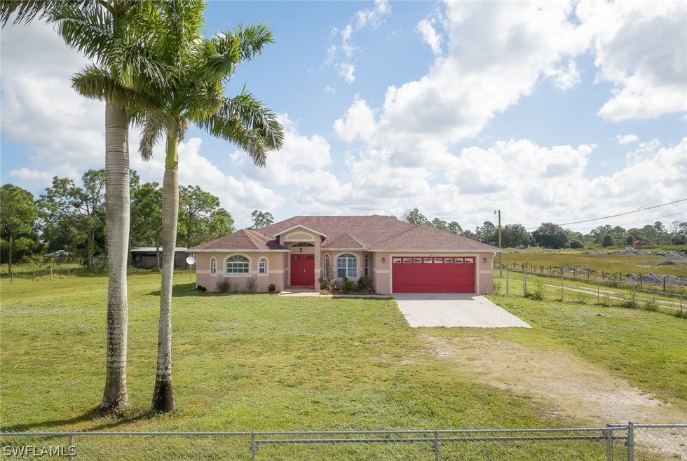 16021 Wildcat Dr, Fort Myers, FL 33913 - photo 1