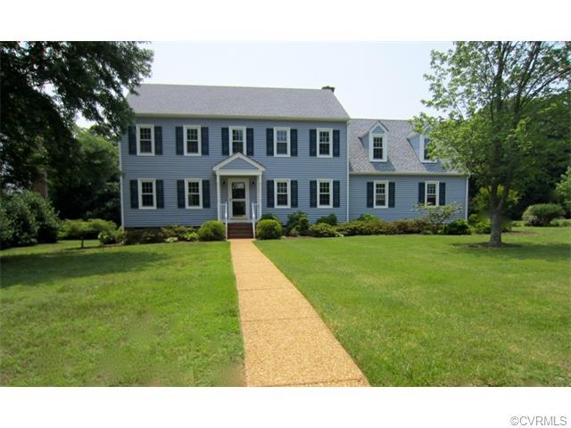 **Beautifully Renovated 2-Story in Roxshire** Perf