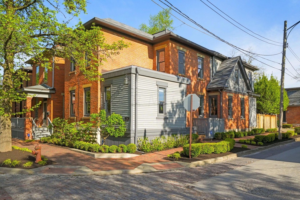 306 E Sycamore St, Columbus, OH 43206 - photo 1