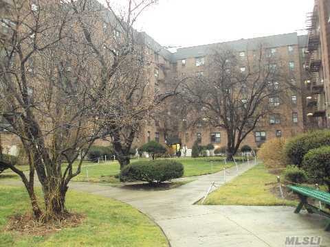 14737 38th Ave unit C-16, Flushing, NY 11354 - photo 1