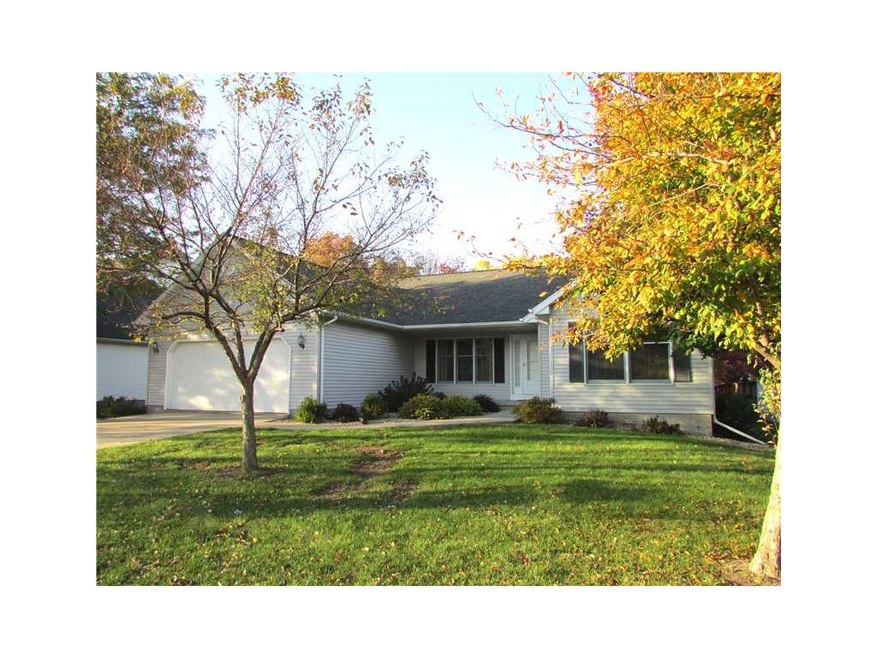 Front Exterior. Vinyl siding on this spacious 4 be
