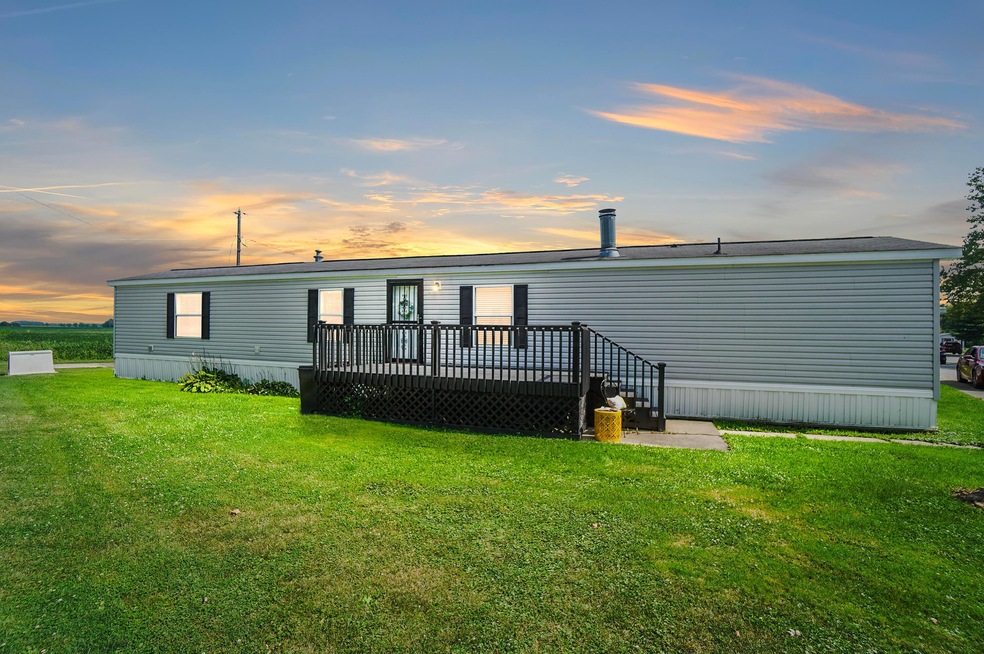 569 E Lincoln Ave unit 1, Ada, OH 45810 - photo 1