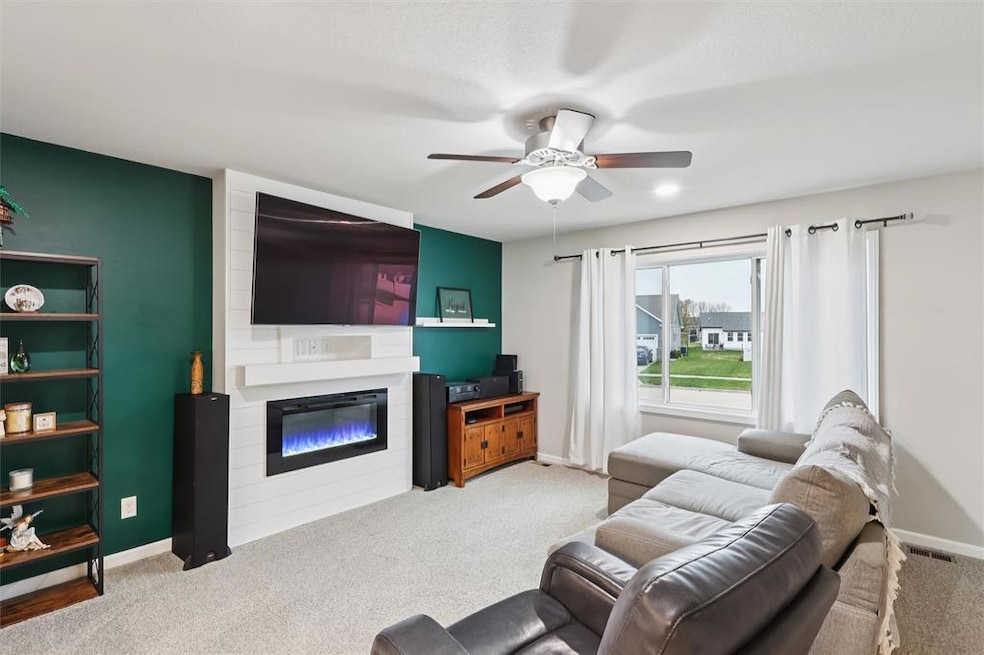 For Sale $323,000 • Co-Listing Agent