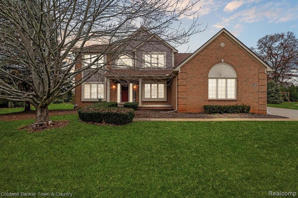 274 Carnoustie unit 211, Highland, MI 48357 - photo 1