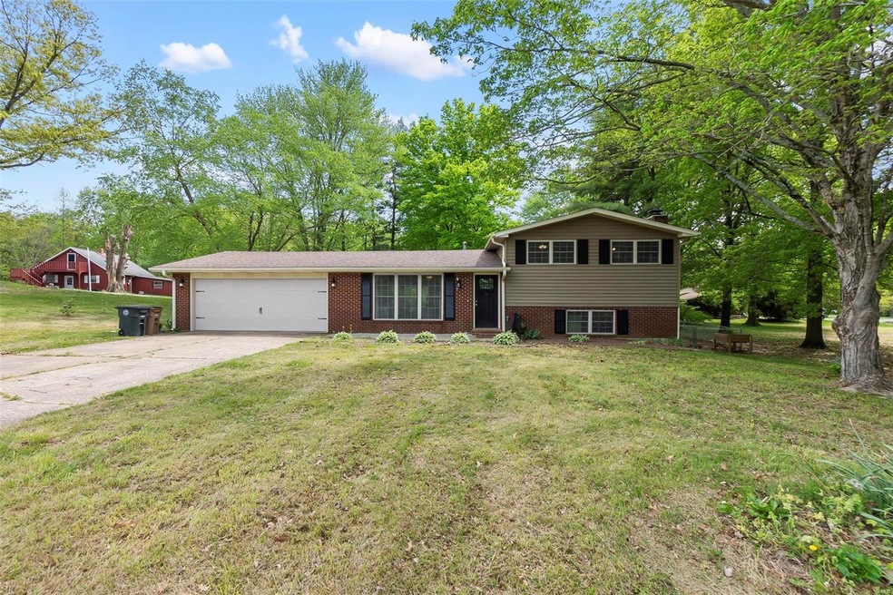 51 Garnett Ln, Cape Girardeau, MO 63701 | MLS# MAR24023801 | Homes.com