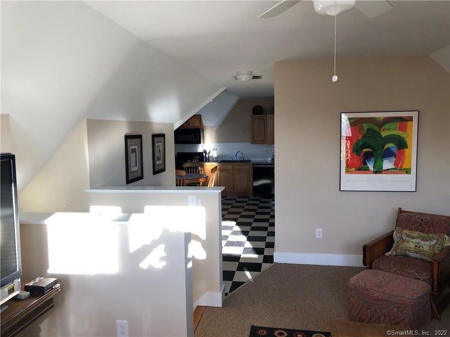 63 Howard Ave unit 3, New Haven, CT 06519 - photo 1