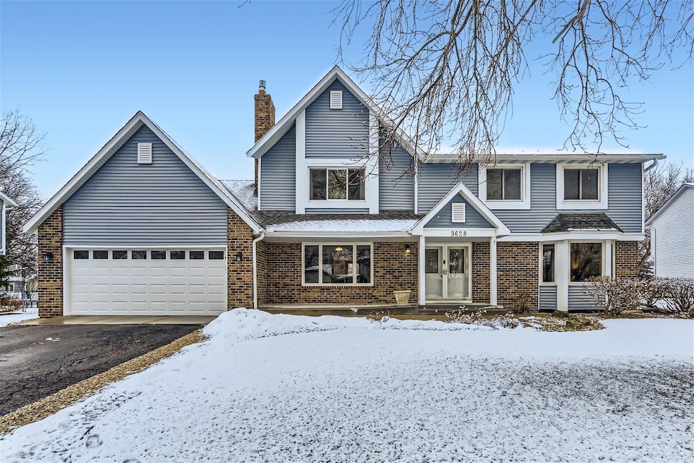 01 Exterior Front (15).jpg