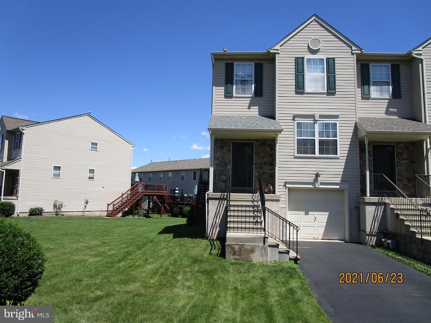 157 Strawberry Ln, Perkasie, PA 18944 - photo 1
