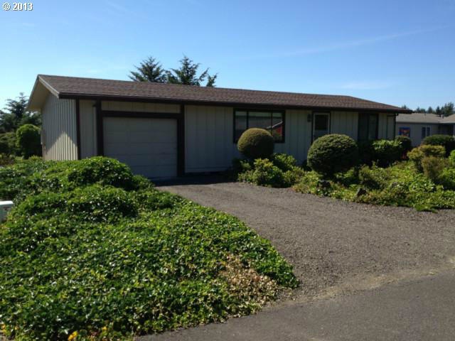 Bay View Home with Garage