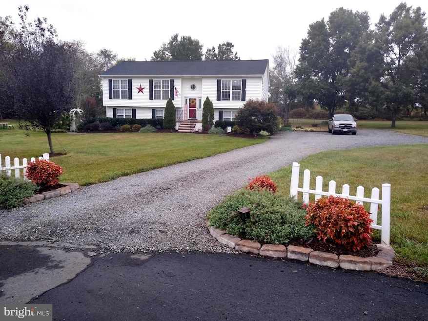 10878 Rugby Dr, Bealeton, VA 22712 - photo 1