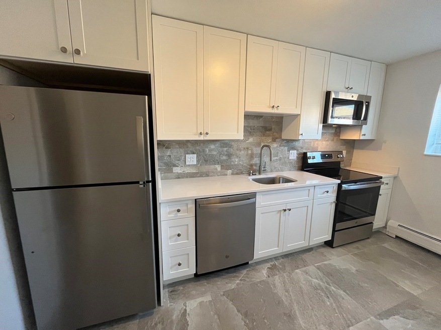 33 Westgate Rd unit 4, Chestnut Hill, MA 02467 - photo 1