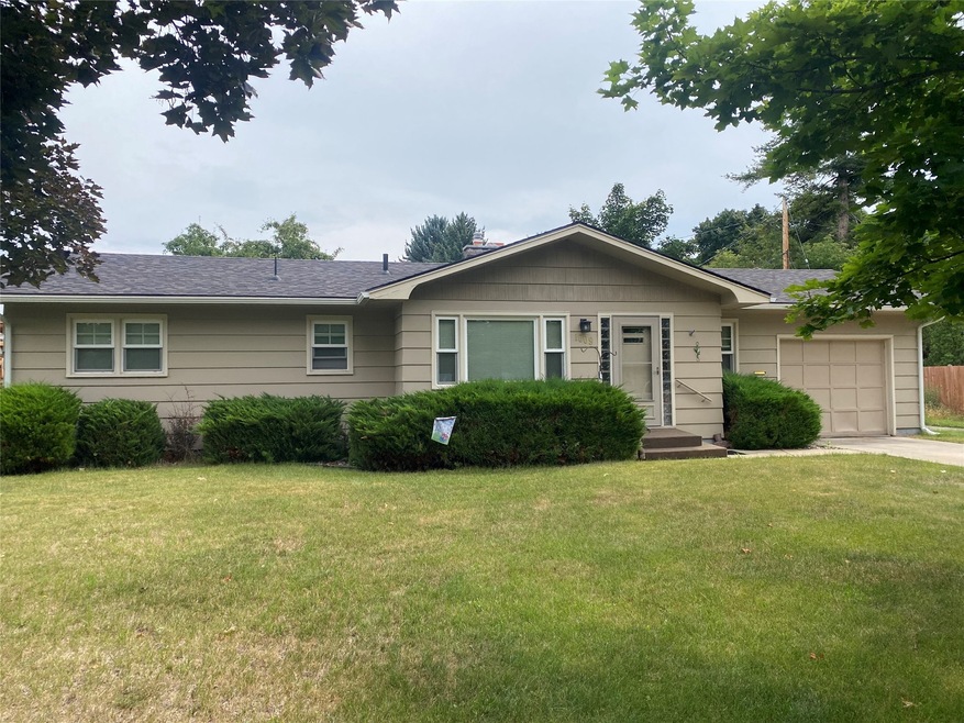 1009 8th Ave E, Kalispell, MT 59901 - photo 1