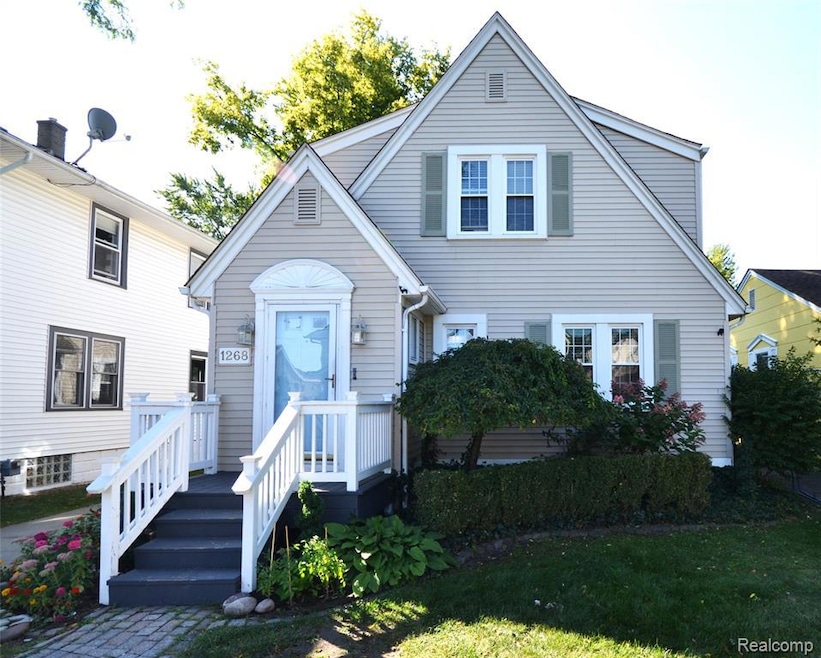 1268 Davis Ave, Birmingham, MI 48009 - photo 1