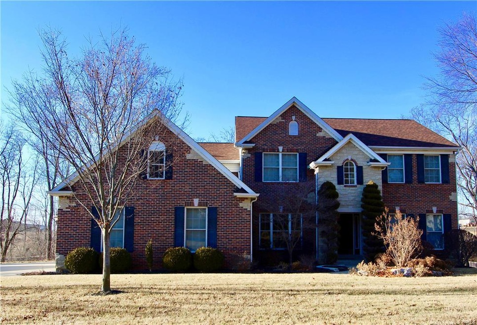 Welcome to 762 Southbrook Forest Ct.  The property