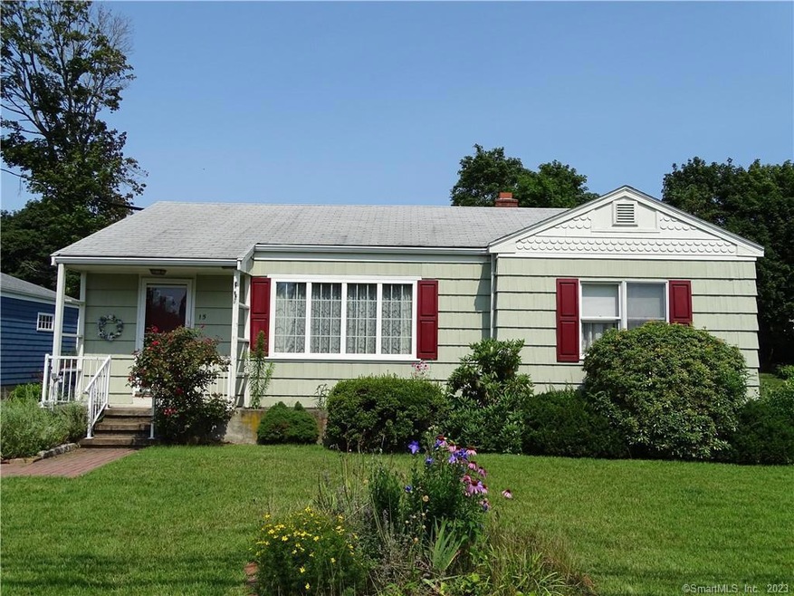 15 Toole Dr, Branford, CT 06405 - photo 1