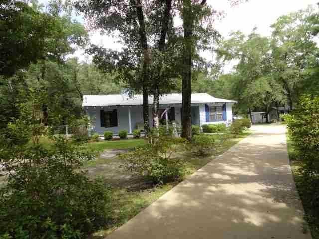 148 Longleaf Dr unit 2, Crawfordville, FL 32327 - photo 1