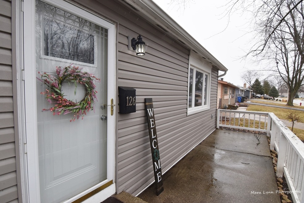 126 Siesta Rd, Carpentersville, IL 60110 - photo 1