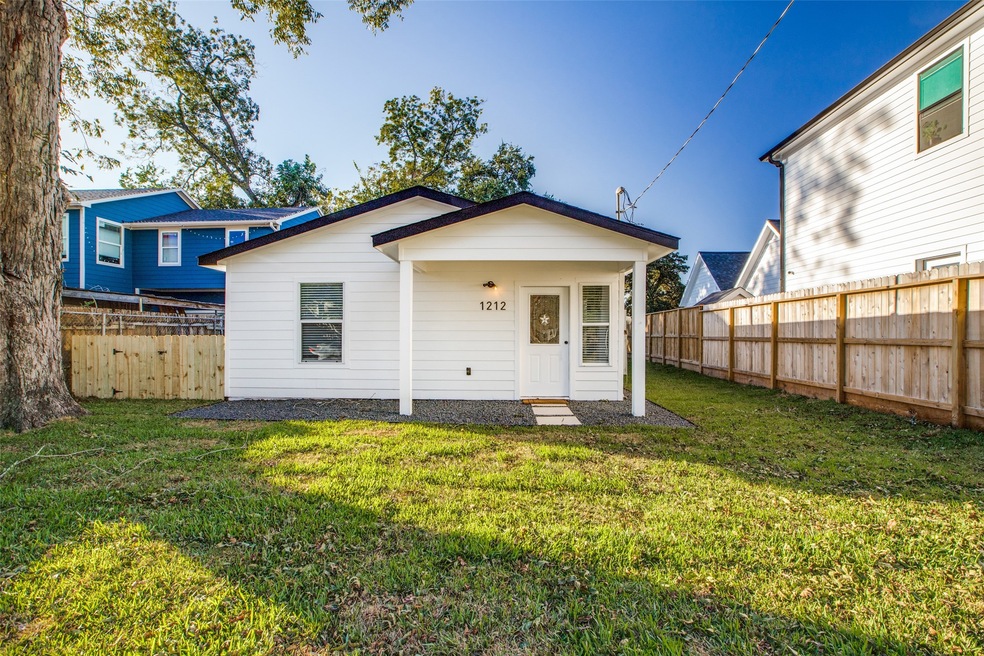1212 Hamblen St, Houston, TX 77009 - photo 1