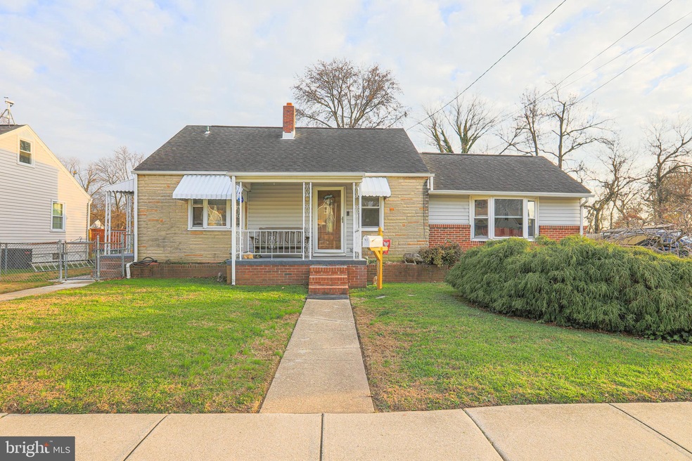 807 Martin Rd, Essex, MD 21221 - photo 1