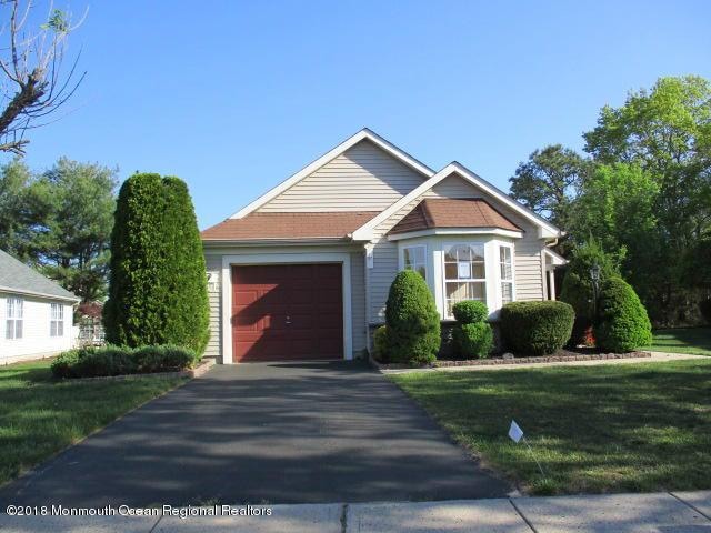 2526 Woodbine Ln, Toms River, NJ 08755 - photo 1