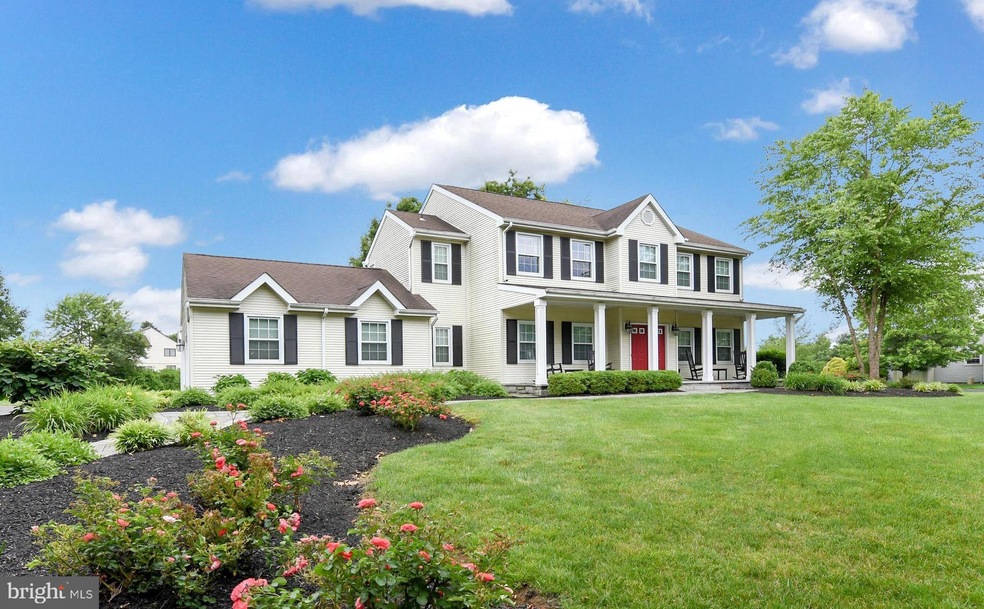 8 Robert Dr, Princeton Junction, NJ 08550 - photo 1