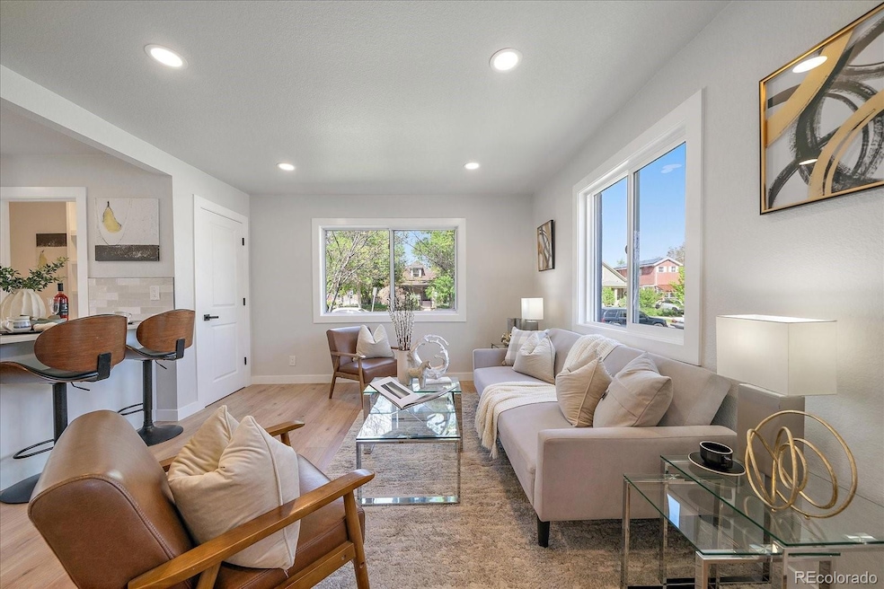 3206 N Elizabeth St, Denver, CO 80205 - photo 1