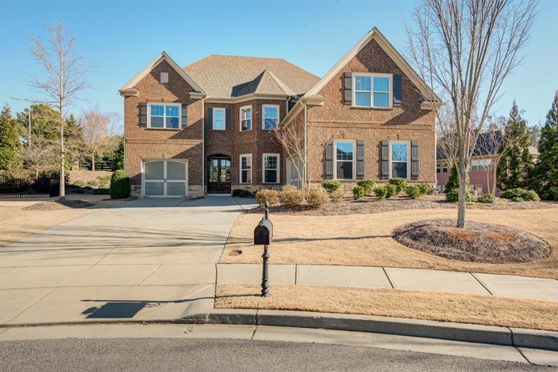 720 Stuart Ct, Alpharetta, GA 30004 - photo 1