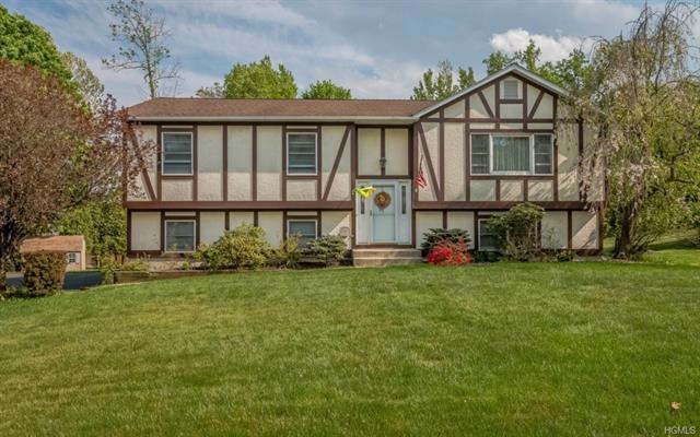 9 Langschur Ct, Thiells, NY 10984 - photo 1