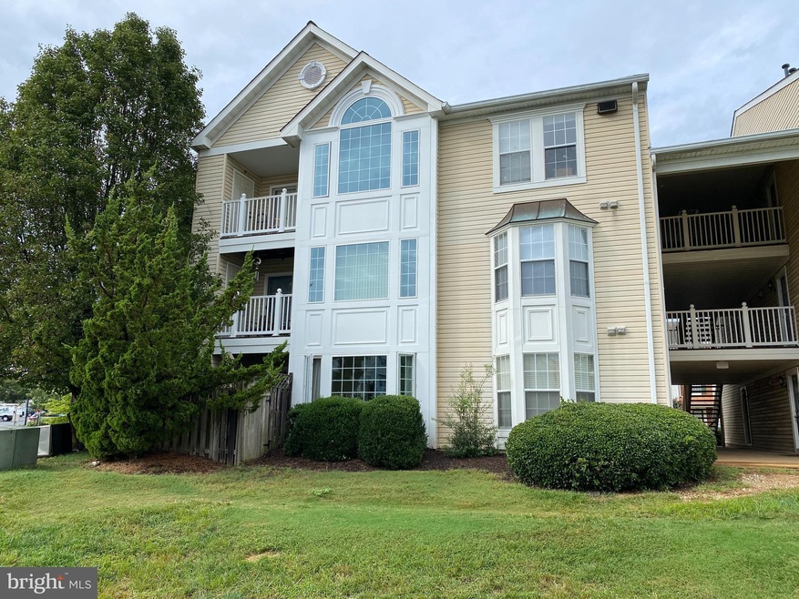 8327C Bluebird Way unit 8327C, Lorton, VA 22079 - photo 1