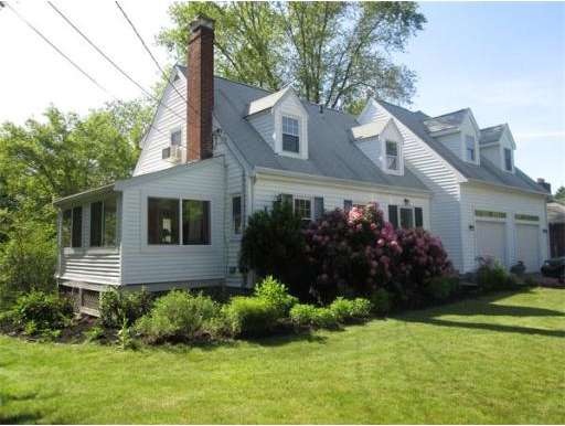 607 Blue Hills Pkwy, Milton, MA 02186 - photo 1