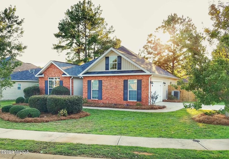3 bed 2 bath