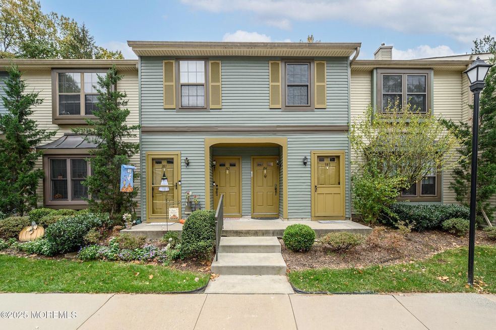 184 Edinburgh Ct unit 184, Matawan, NJ 07747 - photo 1