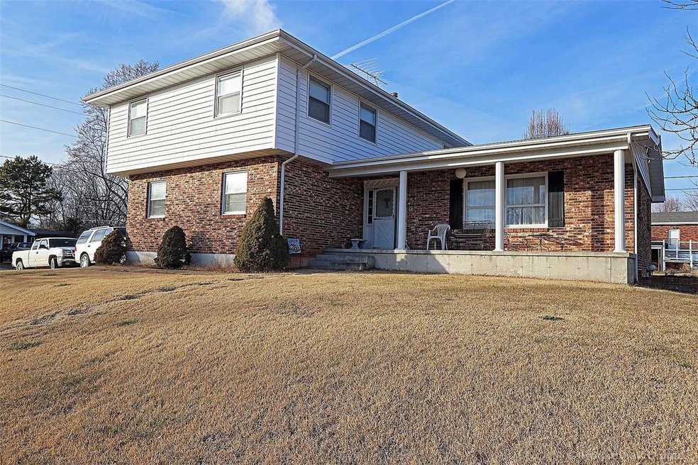 601 Smith St, Farmington, MO 63640 - photo 1