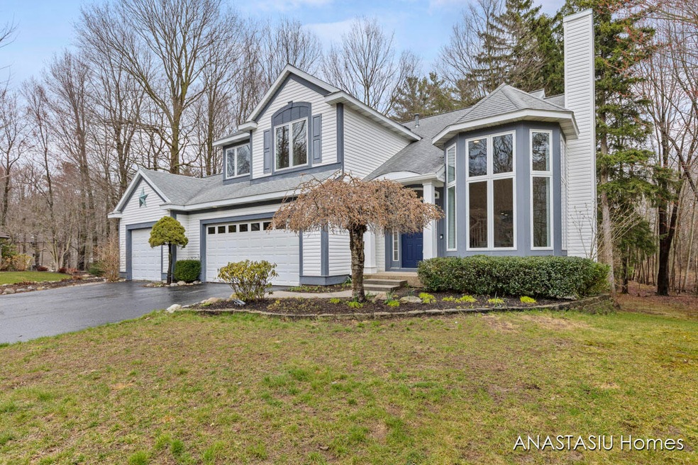 139 Summer Wind Ct