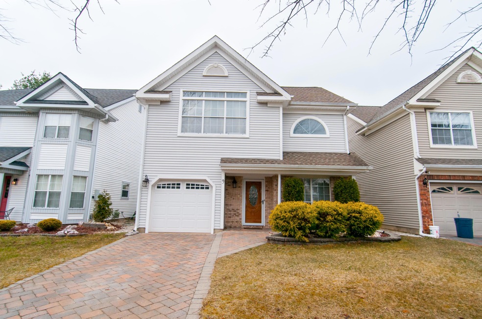 9 Glen Oaks Ct, Old Bridge, NJ 08857 - photo 1