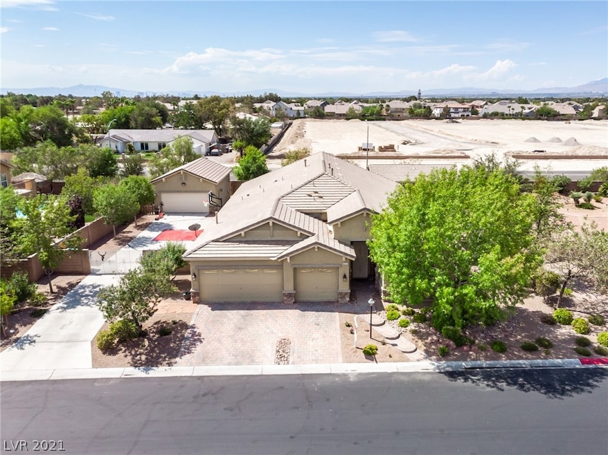 CASITA...60 Feet of RV Parking. 20 X 30 Detached w